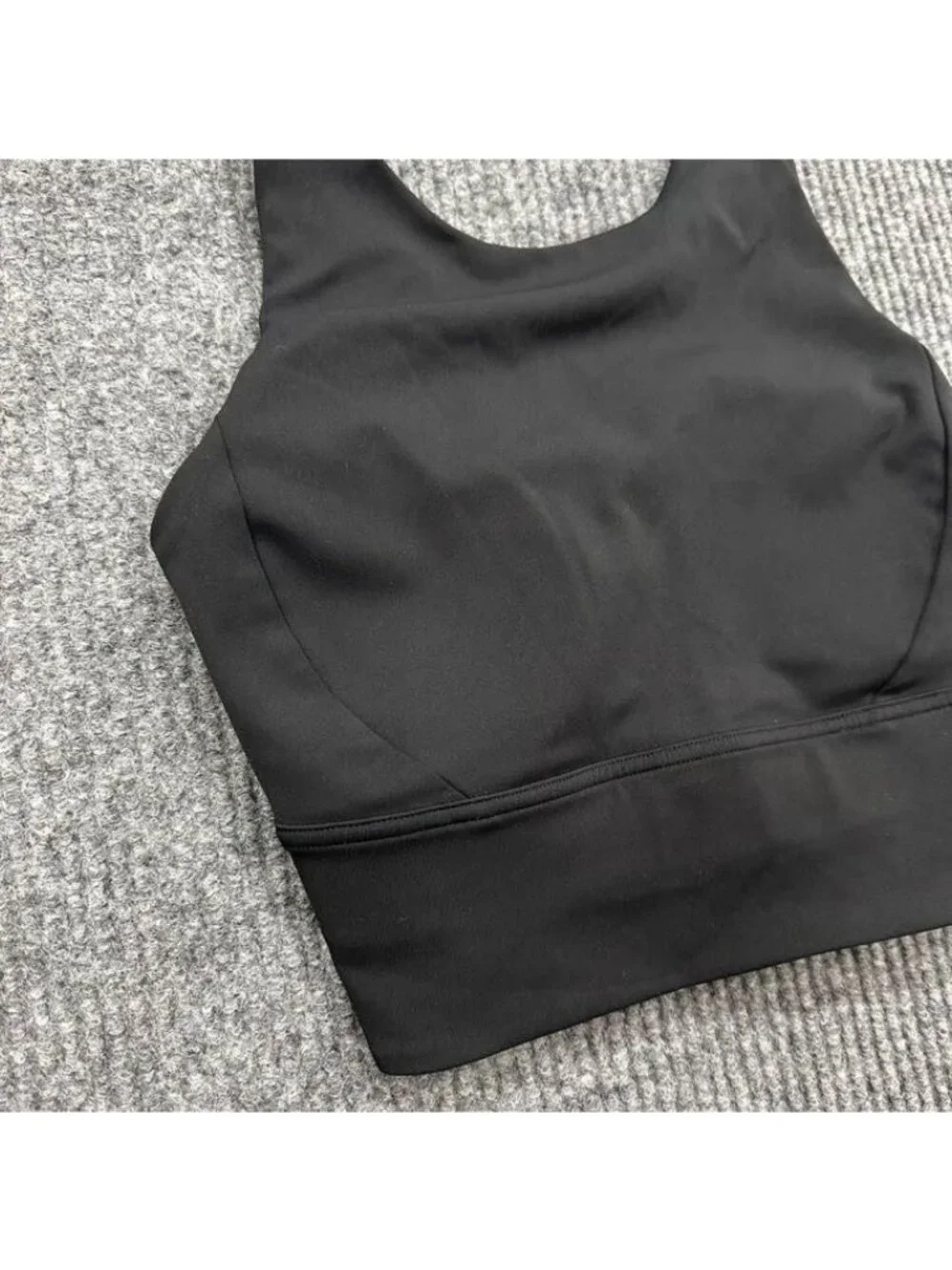 Lululemon Stronger As One Black Long Line Bra Padded Sports Bra Womens size 6